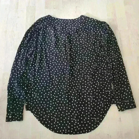 Juicy Couture 2 button heart blouse size M - Picture 2 of 7